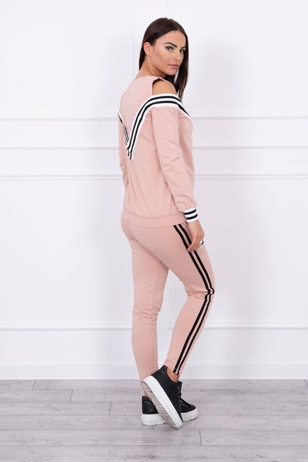  Set cu model în V