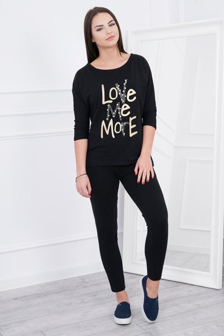  Tricou Love Me More